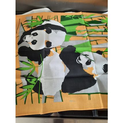 VINTAGE WORLD WILD LIFE PANDA TEA TOWEL