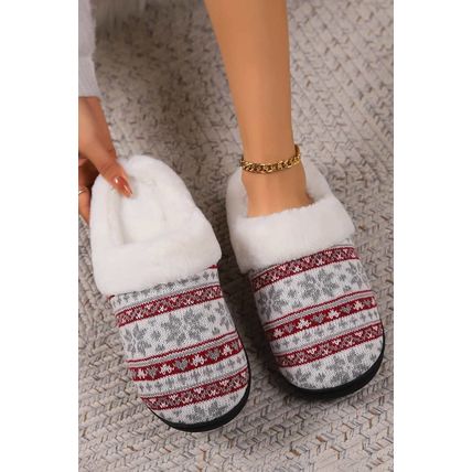 White Snowflake Pattern Knitted Plush Home Slippers