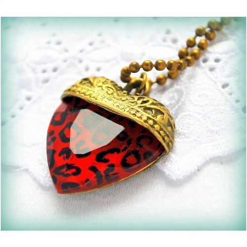 Summer Gift Red Love Heart Domed Pendant Antiqued Bronze Necklace Jewellery 1395