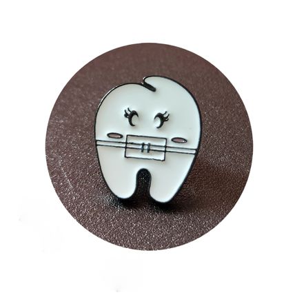 Tooth Enamel Pin Badge Cartoon Style Lapel 2 cm X 1.8 cm Comic Fun BA1