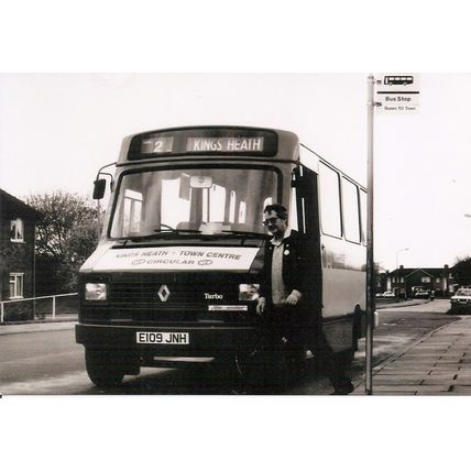 Black & White Photograph of Northampton Corporation Transport - E109 JNH