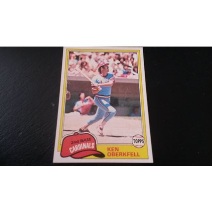 1981 Topps Card # 032 Ken Oberkfell Good (2) St Louis Cardinals