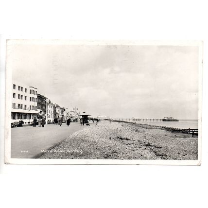 REAL PHOTOGRAPHIC POSTCARD MARINE PARADE WORTHING SUSSEX POSTED 1960 (3812)