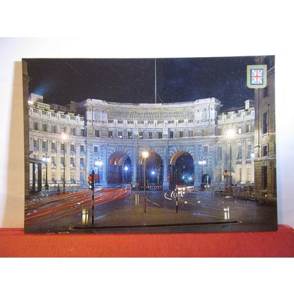 BY NIGHT, ADMIRALTY ARCH, LONDON. unused postcard Friendship card . =