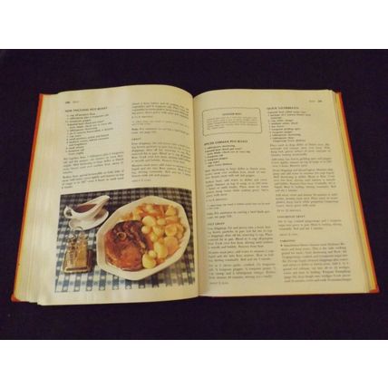 Betty Crocker’s Cookbook –HC book – 1976 – original owner