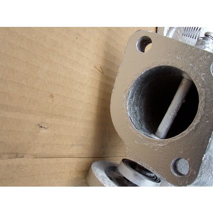 1970 71 72 Chrysler C Body Exhaust Manifold 2899876 OEM RH 383 400 440
