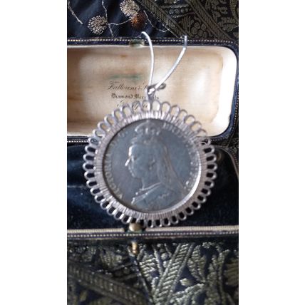 Antique Vintage Victorian 1890 Extremely Large and Heavy Queen Victoria Pendant
