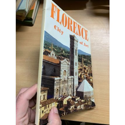 VINTAGE "FLORENCE - CITY OF ART" LARGE ILLUSTRATED PAPERBACK BOOK (P4)