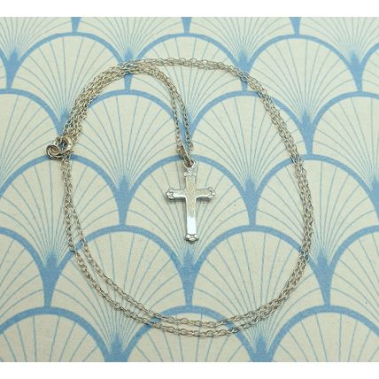 Vintage 925 Sterling Silver Small Cross Pendant Necklace