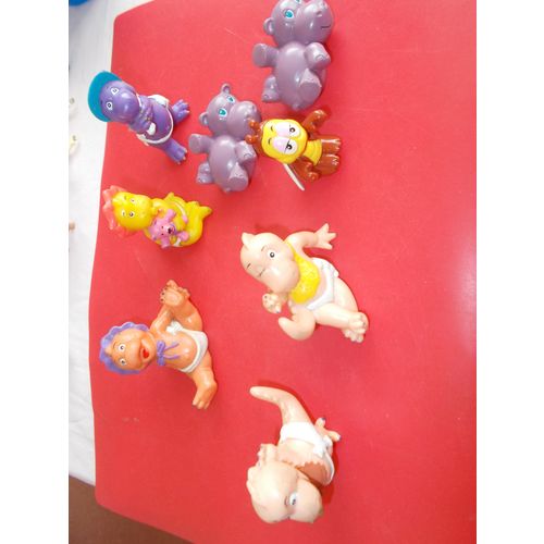 HIPPOS / PLASTIC X 7 (12/01)