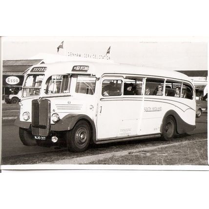Black & White Photograph of South Midland Motor Services Ltd. - NJO 217