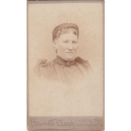 VICT. CDV PHOTO -LADY WITH PLAITED HAIR STYLE. BROOCH BY BENNETT CLARK,WOLVERHAM