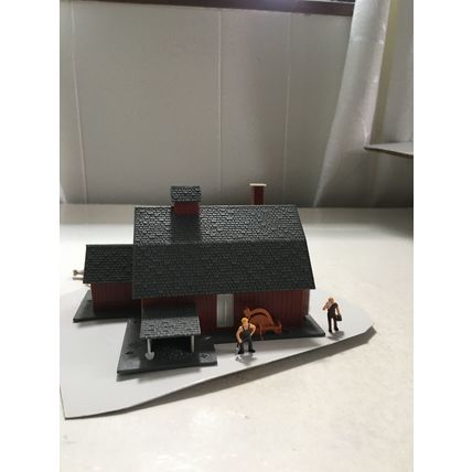 HO Scale Model Power Horse Stable (built) 4385