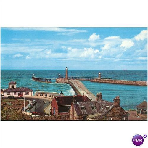 Vintage GB postcard - Harbour Entrance, Whitby, Yorkshire - PT19965