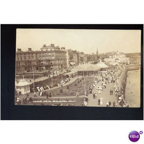 Yorkshire BRIDLINGTON Princes Parade Postcard by Shores