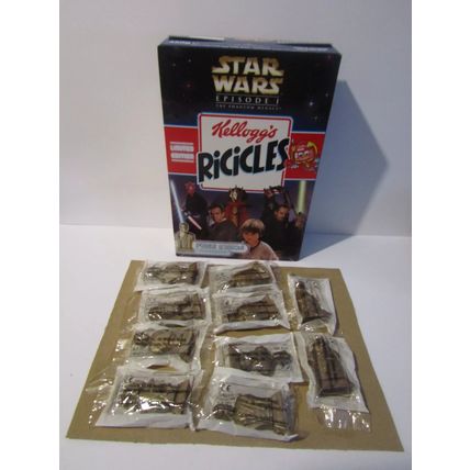 Kellogg`s Ricicles 1999 Star Wars Statuettes Cereal Box & Set of 10 Sealed Toys