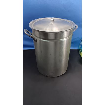 Bayou Classic All-Purpose Aluminum Stockpot Boil Basket 34-Qt Thermometer Hook