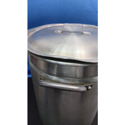 Bayou Classic All-Purpose Aluminum Stockpot Boil Basket 34-Qt Thermometer Hook