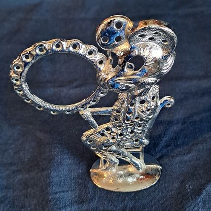 TORINO Metal MOUSE EARRING HOLDER Display Tree Organizer Girl in Mirror Stand