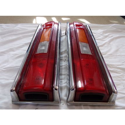 1980 80 1981 81 Subaru 2D HT GL Tail Lights OEM Pair Two Door Hardtop 220-20235