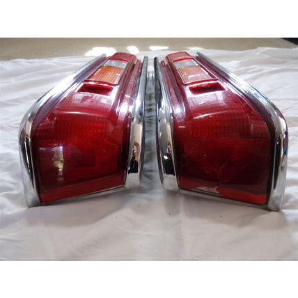 1980 80 1981 81 Subaru 2D HT GL Tail Lights OEM Pair Two Door Hardtop 220-20235