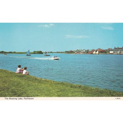 Children Watching Speedboats at Boating Lake Fairhaven Lancs 1970s Postcard