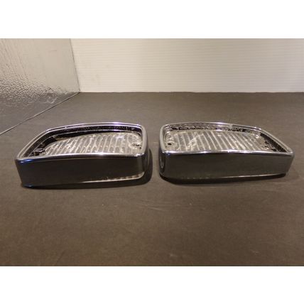 1970 71 72 PLYMOUTH DUSTER VALIANT TURN SIGNAL LENSES & BEZELS OEM 3679226