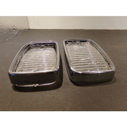 1970 71 72 PLYMOUTH DUSTER VALIANT TURN SIGNAL LENSES & BEZELS OEM 3679226