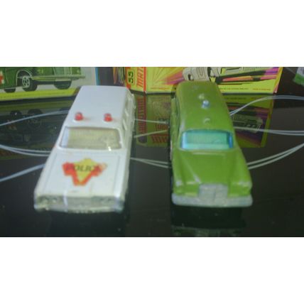 Matchbox - No3 Mercedes Binz Ambulance & No55 Police car