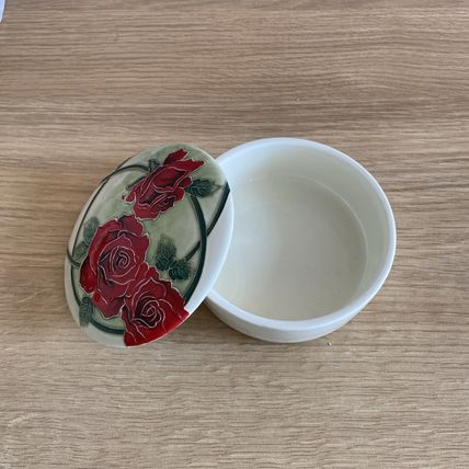 Hand painted old tupton ware chinese porcelain bowl with lid