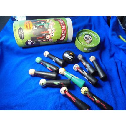BOWLING ZOMBIES!! Tabletop Bowling Game! MINT! $20.00 shipped!! Get your creepy