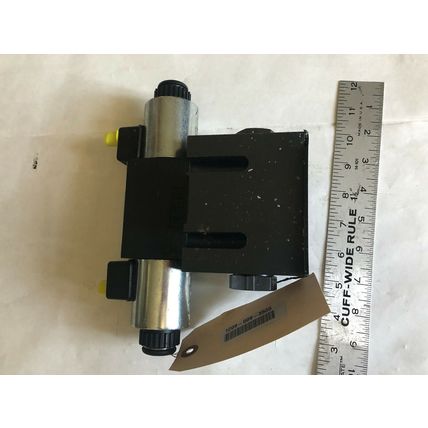 NEW PARKER D31VW001C4NJDLJ5 VALVE,PARKER D1VW004CNJDLJ591 HYDRAULIC VALVE,SE