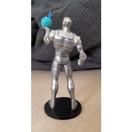 ULTRON FIGURINE marvel comics / disney - made in Vietnam