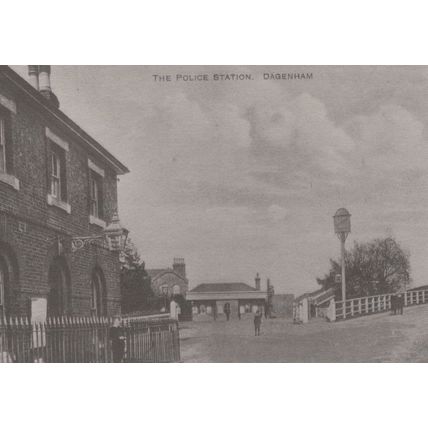 Police Station Dagenham Essex Postcard