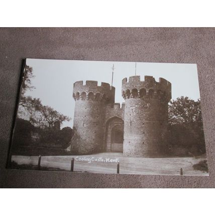 Early real photographic Postcard - Cooling Castle Nr Rochester - Kent