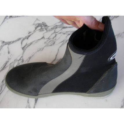 Yak Trak Ultra XL Zipped Wetsuit Boots Canoe Kayak Bag Sail Boat Windsurf Surf