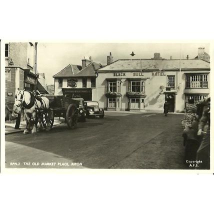 Yorkshire RIPON Old Market Place Postcard (Frith RPN.2)