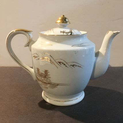 Kutani (KUT 295) Hand-Painted Gold on White Teapot & Lid