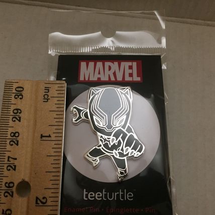 NEW TeeTurtle Marvel Black Panther 2'' Pin