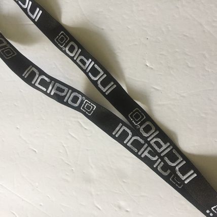 Incipio ID Holder / Lanyard