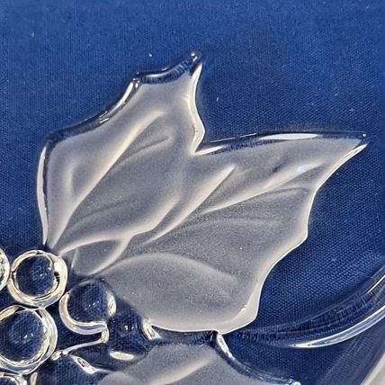 Mikasa CHRISTMAS BLOOM Glass SWEET DISH Plate Frosted Poinsettia Candy Nut Bowl