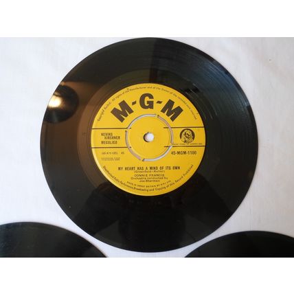 7"x 3.1959/60.CONNIE FRANCIS.AMONG MY SOUVENIRS.MAMA.MY HEART HAS A MIND OF ITS