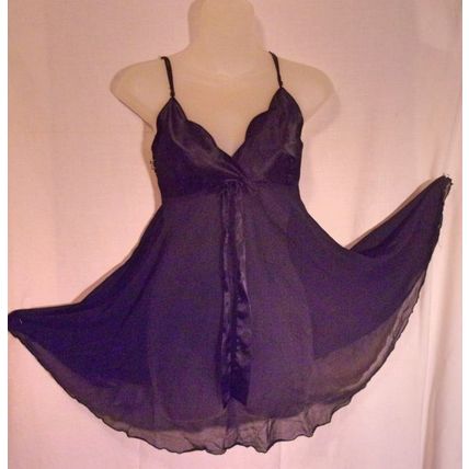 Vintage Victoria's Secret Sheer Black Nightgown Silky Bodice Bow Full Skirt Sz M