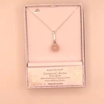 Rose Quartz Pendant 2.5 CM on a Silver Plated Necklace 42 CM Gift Jewellery