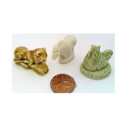 11 Wade Red Rose Tea Collectible Miniature Figurines