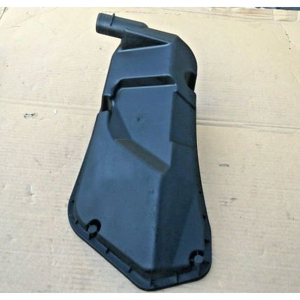 Smart roadster water catch tray below wiper motor / above SAM 0011609V006