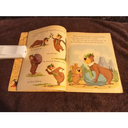Little Golden Book Yogi Bear Our Hero By S Quentin Hyatt 5.5 fine- Shape 1960