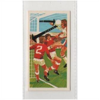 1976 Brooke Bond Tea card Play Better Soccer no.14 Near-post corner