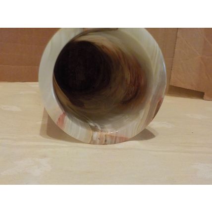Onyx Vase (approx 19.5cm tall)