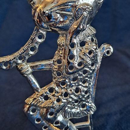 TORINO Metal MOUSE EARRING HOLDER Display Tree Organizer Girl in Mirror Stand